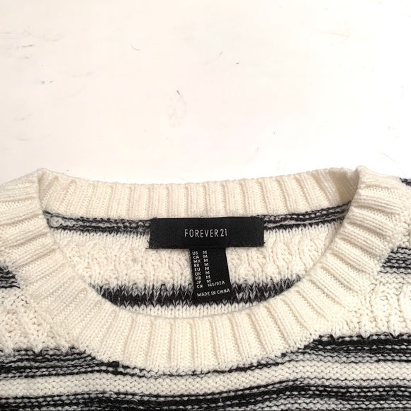 Forever 21 Black and white sweater w/tassels - Picture 3 of 6